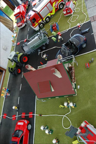 Feuerwehrtisch_100606 016_prot.jpg